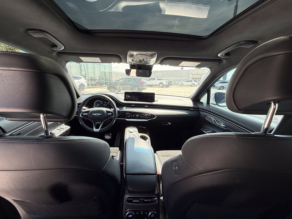 Used 2022 Genesis GV70 3.5T Sport w/ Sport Prestige Package AWD/4WD image 34