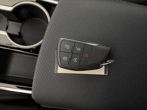 New 2026 Chevrolet Equinox LT w/ Convenience Package II image 23