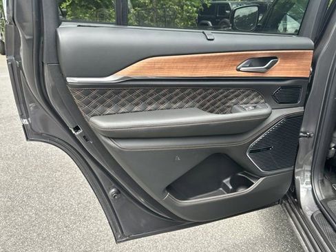 New 2026 Jeep Grand Cherokee L Summit AWD/4WD image 20