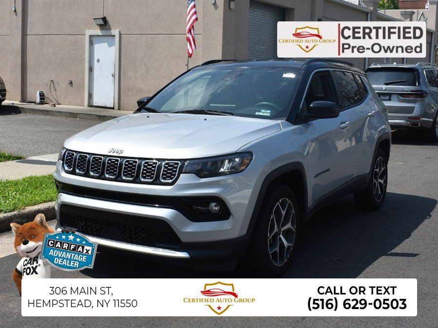 Used 2025 Jeep Compass Limited AWD/4WD image 1