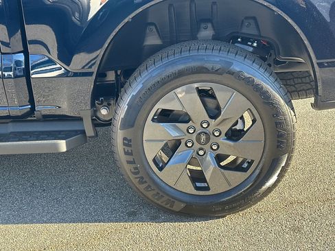 New 2025 Ford F150 Lightning Flash image 48