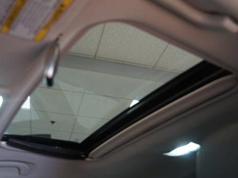 Used 2018 Subaru Outback 3.6R Limited AWD/4WD image 4