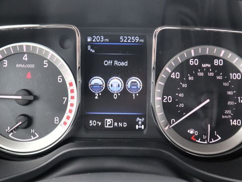 Used 2019 Nissan Titan SL image 27