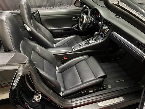 Used 2015 Porsche 911 Carrera S image 23
