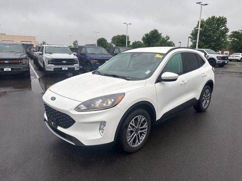 Certified 2022 Ford Escape SEL AWD/4WD image 3