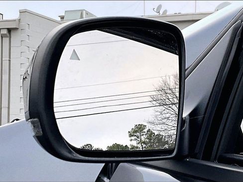 Certified 2022 Jeep Cherokee Latitude Lux image 26