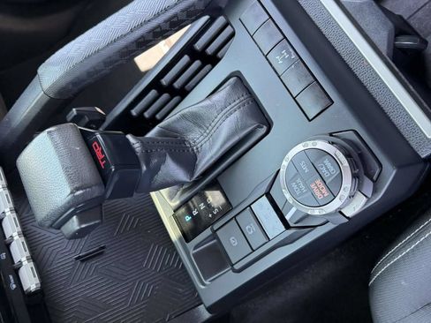 Used 2024 Toyota Tacoma TRD Off-Road AWD/4WD image 24
