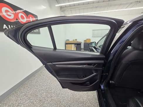 Used 2021 MAZDA MAZDA3 s image 24