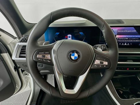 Used 2025 BMW X5 xDrive40i image 15