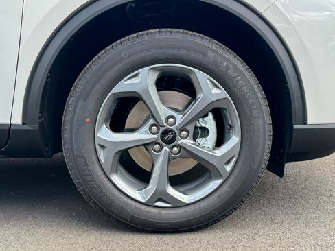 New 2025 Ford Escape ST-Line w/ Tech Pack #1 image 9