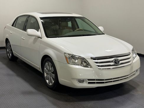 Used 2006 Toyota Avalon XL FWD image 4