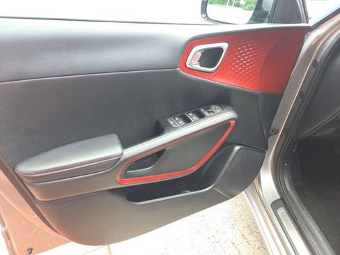 Used 2023 Kia Soul GT-Line FWD image 13