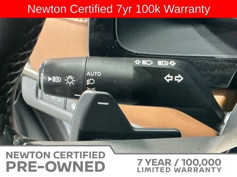 Used 2025 Nissan Pathfinder Platinum FWD image 38