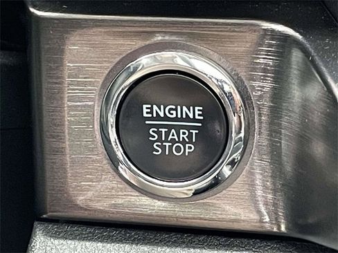 Certified 2024 Ford F250 Lariat w/ Lariat Ultimate Package image 27