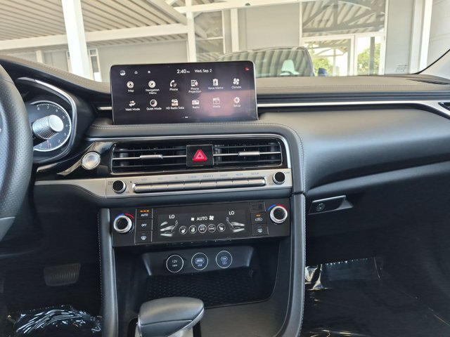 Used 2025 Genesis G70 2.5T AWD/4WD image 15