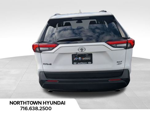 Used 2025 Toyota RAV4 XLE image 13