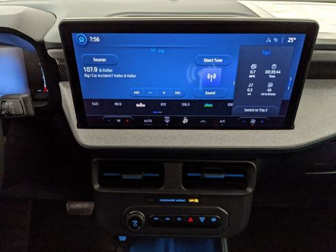 New 2026 Ford Maverick XLT image 14