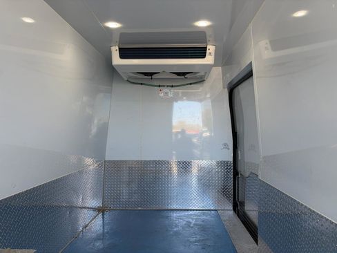 Used 2023 Ford Transit 250 148 High Roof RWD image 22