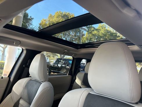 New 2026 Mitsubishi Outlander SE image 16