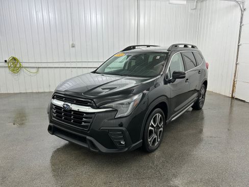 Used 2023 Subaru Ascent Limited AWD/4WD image 19