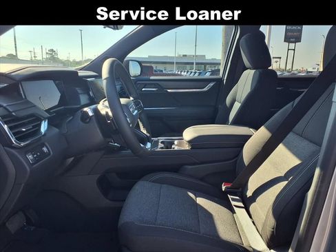 New 2026 GMC Acadia Elevation image 12