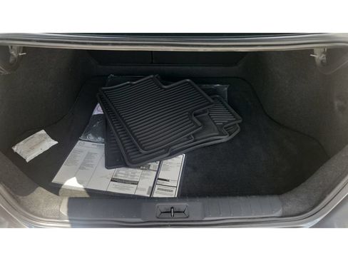 Used 2024 Nissan Sentra SV FWD image 9