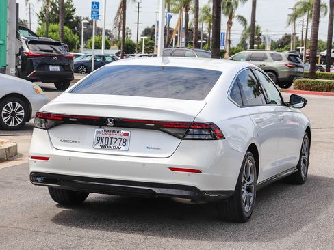 Used 2024 Honda Accord EX-L image 11