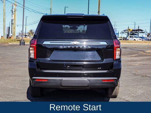 Used 2022 Chevrolet Suburban LT image 6