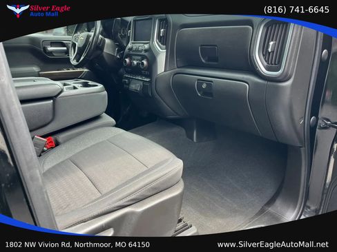 Used 2021 Chevrolet Silverado 1500 LT w/ Safety Package II AWD/4WD image 8