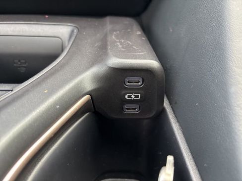 Used 2023 Toyota Crown XLE image 33