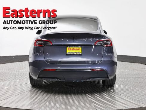 Used 2021 Tesla Model Y Long Range AWD/4WD image 6