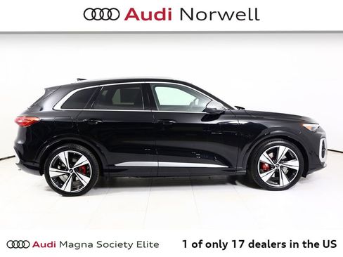 New 2026 Audi SQ5 Premium Plus image 19