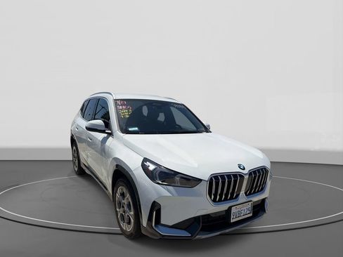 Used 2025 BMW X1 xDrive28i AWD/4WD image 6