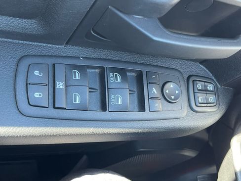 Used 2024 RAM 3500 Tradesman w/ Chrome Appearance Group AWD/4WD image 20