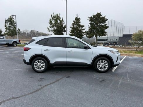New 2026 Ford Escape Active FWD image 9