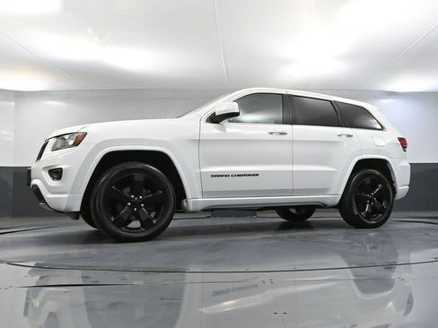 Used 2015 Jeep Grand Cherokee Altitude image 54