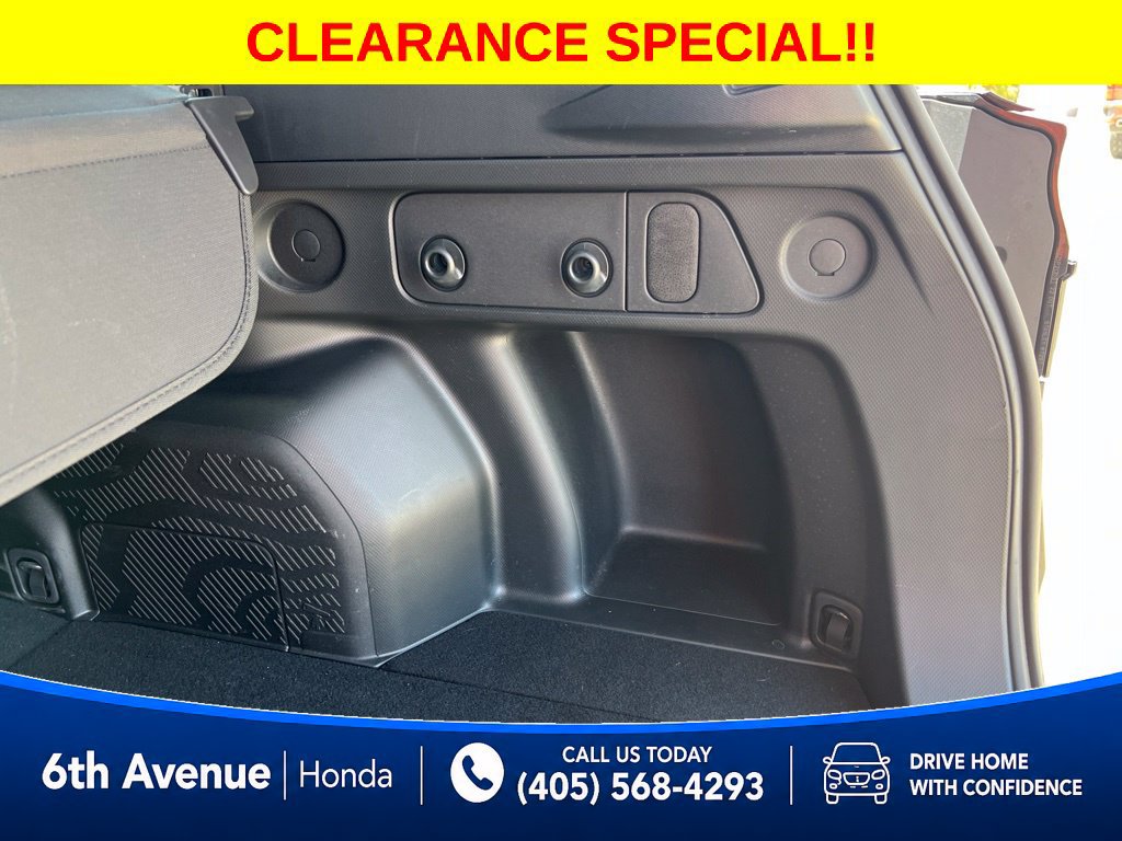 Used 2025 Subaru Forester Premium AWD/4WD image 16