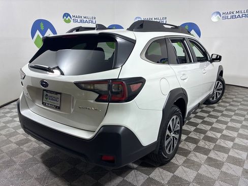 Certified 2025 Subaru Outback Premium AWD/4WD image 11