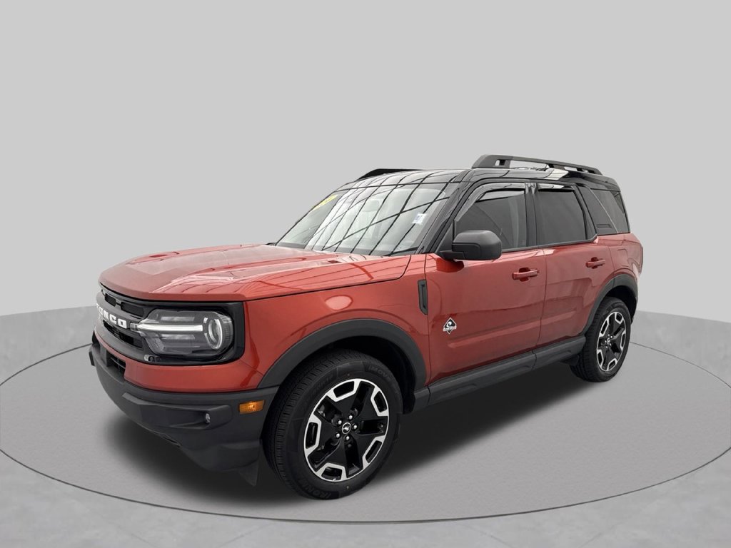 Used 2024 Ford Bronco Sport Outer Banks w/ Tech Package AWD/4WD image 3