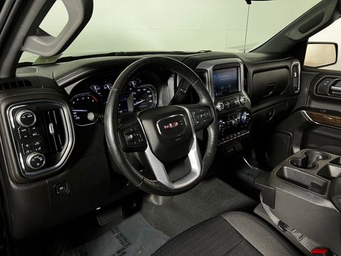 Used 2021 GMC Sierra 1500 Elevation w/ LPO, Elevation Black Package image 11