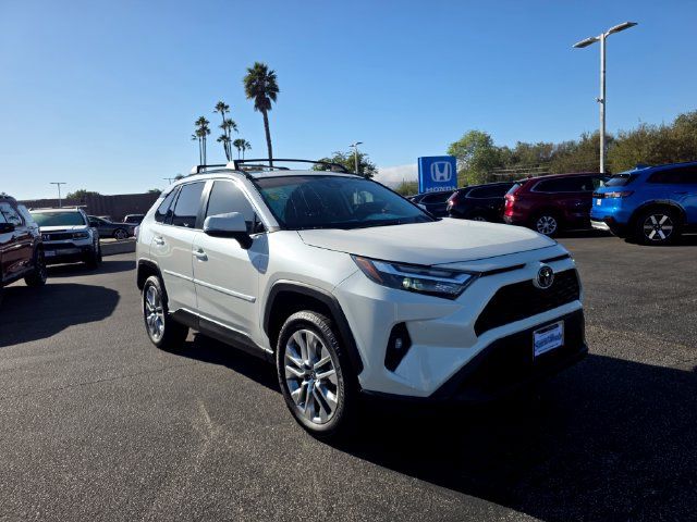 Used 2022 Toyota RAV4 XLE Premium AWD/4WD image 6