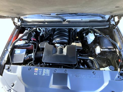 Used 2016 Chevrolet Tahoe LT w/ Luxury Package AWD/4WD image 29