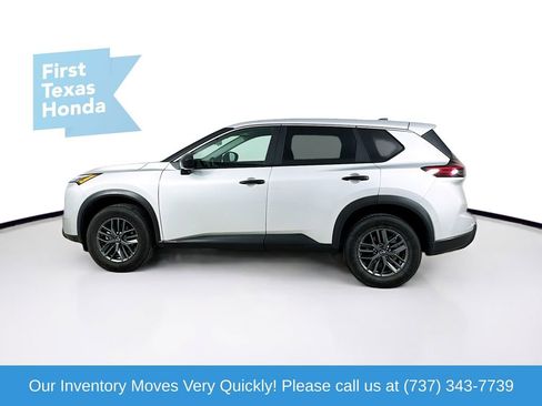 Used 2024 Nissan Rogue S FWD image 4