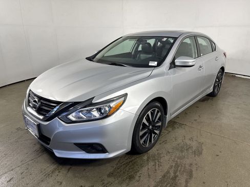 Used 2018 Nissan Altima 2.5 SV w/ 2.5 SV Technology Package image 25