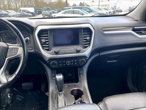 Used 2018 GMC Acadia SLT AWD/4WD image 18
