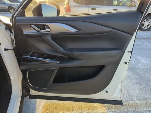 Used 2019 MAZDA CX-9 Touring w/ Touring Premium Package FWD image 24
