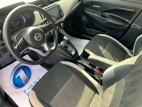 Used 2020 Nissan Versa SV image 11