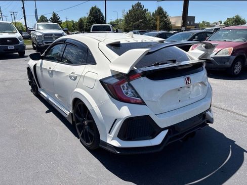 Used 2018 Honda Civic Type R image 3