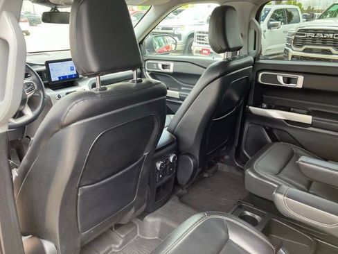 Used 2020 Ford Explorer XLT w/ Equipment Group 202A AWD/4WD image 21