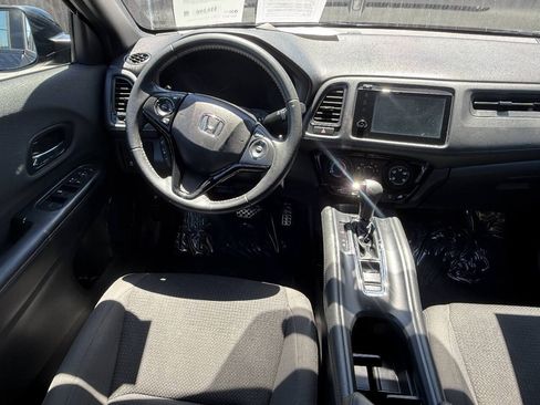 Used 2021 Honda HR-V Sport image 6